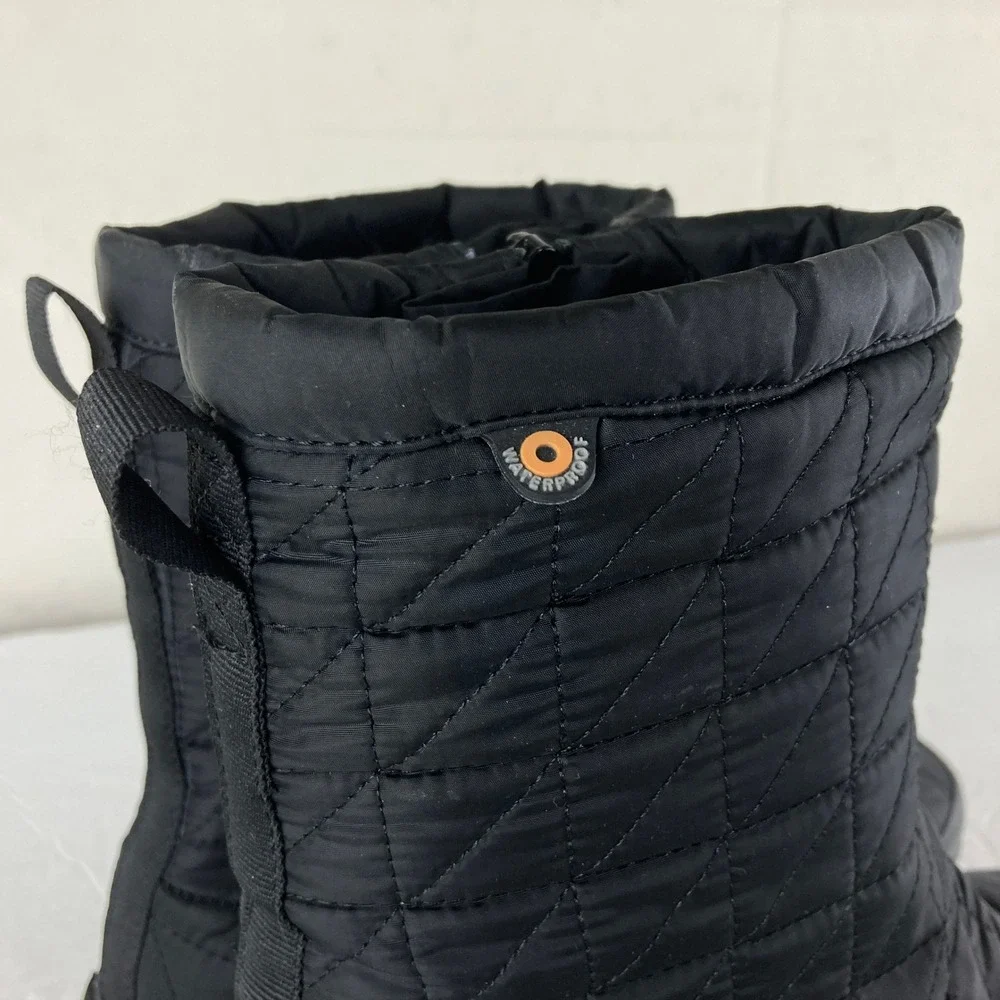 Bogs Snowday II Mid Women sz 10 Black Waterproof Quilted Snow Boots Gorpcore